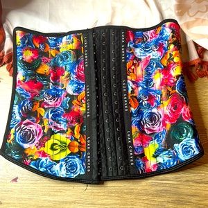 Roses pattern faja waist trainer